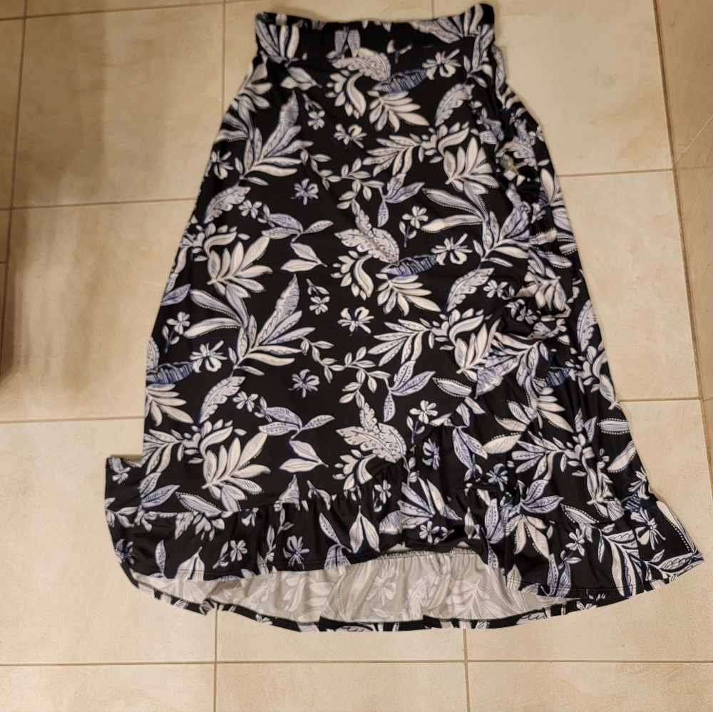 Robert Louis Black and White Floral High-Low Skirt